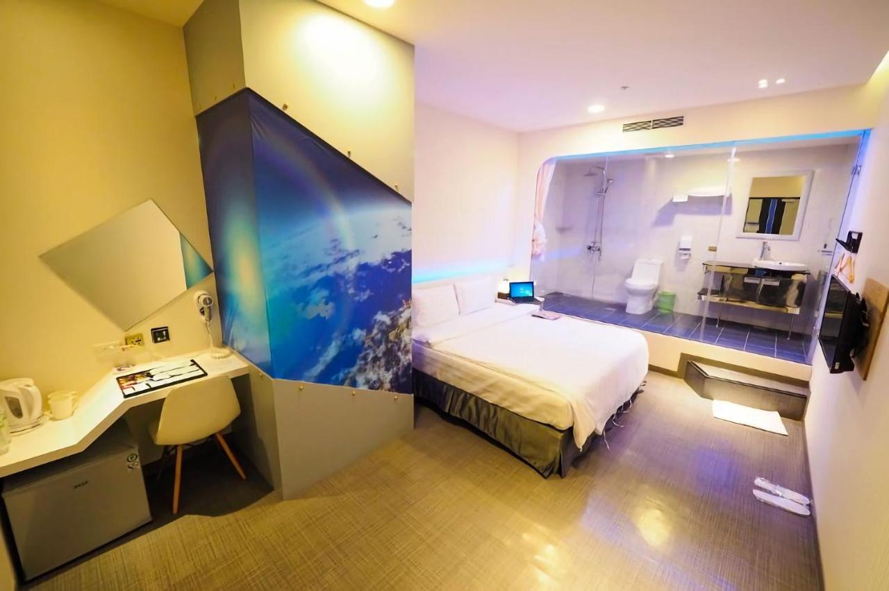 Galaxia Business Hotel Taichung Extérieur photo